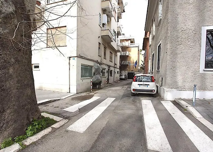Ponte Milvio Lovely Lägenhet *